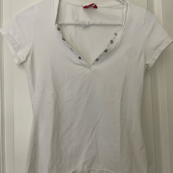 Guess Tops - Guess White Short Sleeve V-Neck Top